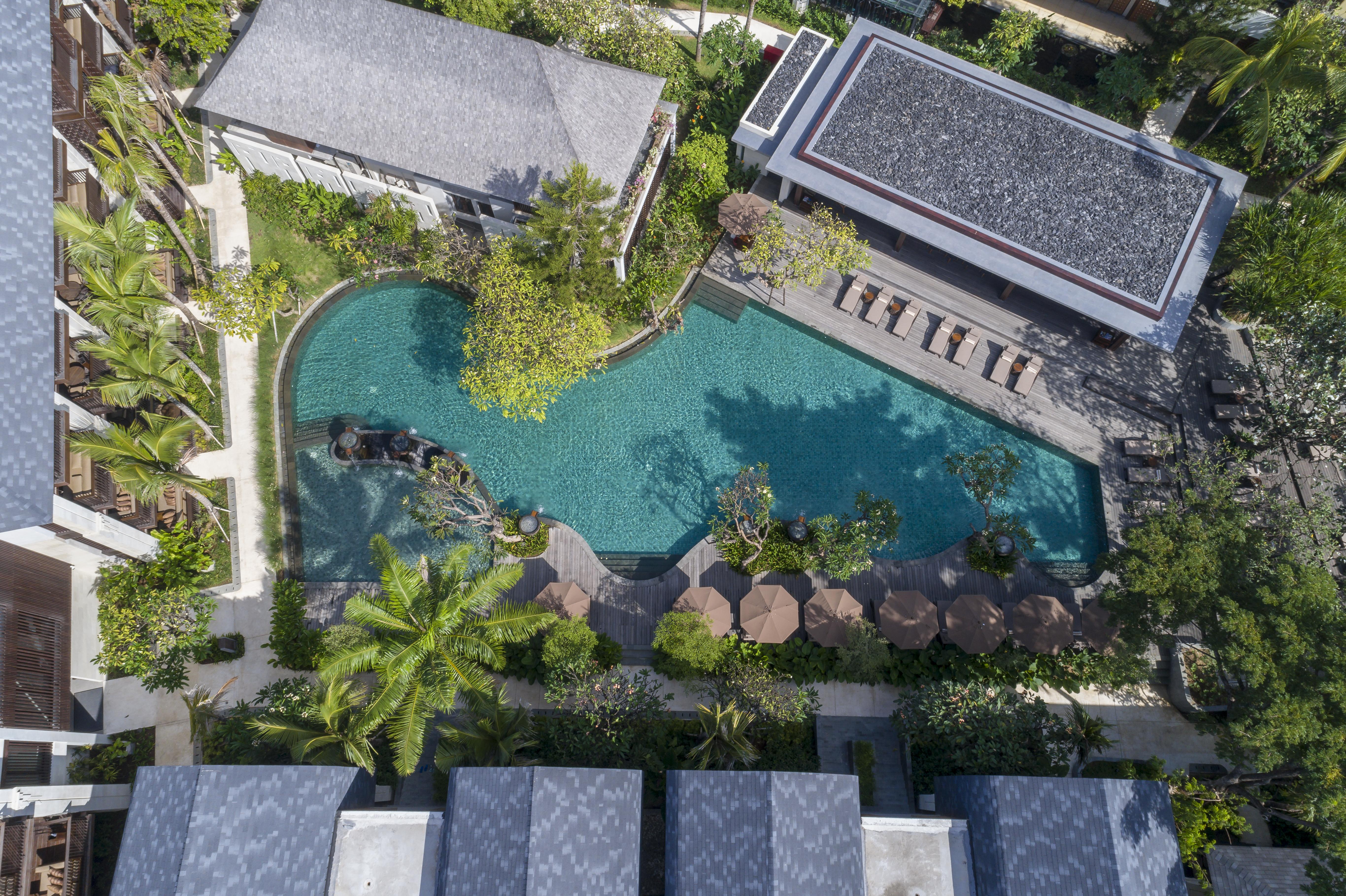 Ramayana Suites And Resort Kuta Lombok Exterior foto Aerial view of the resort